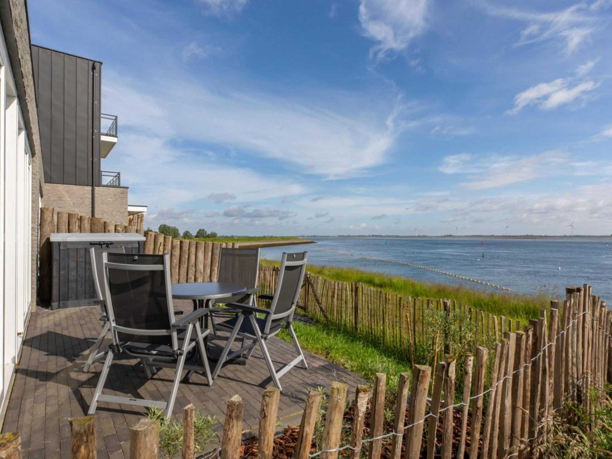 Attractive With A View Appartement Sint-Annaland